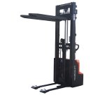 Gerbeur électrique lithium levée 3600 mm, capacité 1300 kg et batterie 100 Ah