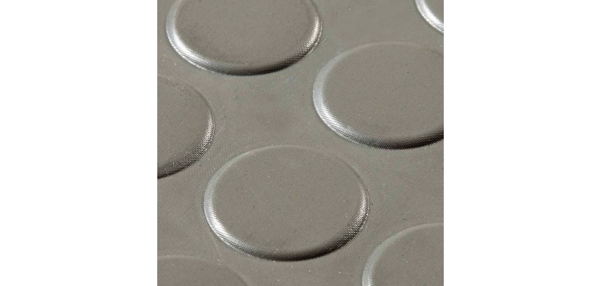 Rouleau de tapis antidérapant à pastilles