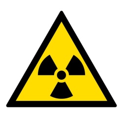 Panneau Danger- Matières radioactives/radiations - W003 -ISO 7010 Vinyle Souple Autocollant 50 mm