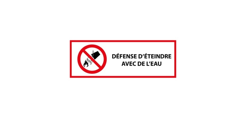Signalétique P011 ISO 7010 – Interdiction d’Éteindre à l’Eau