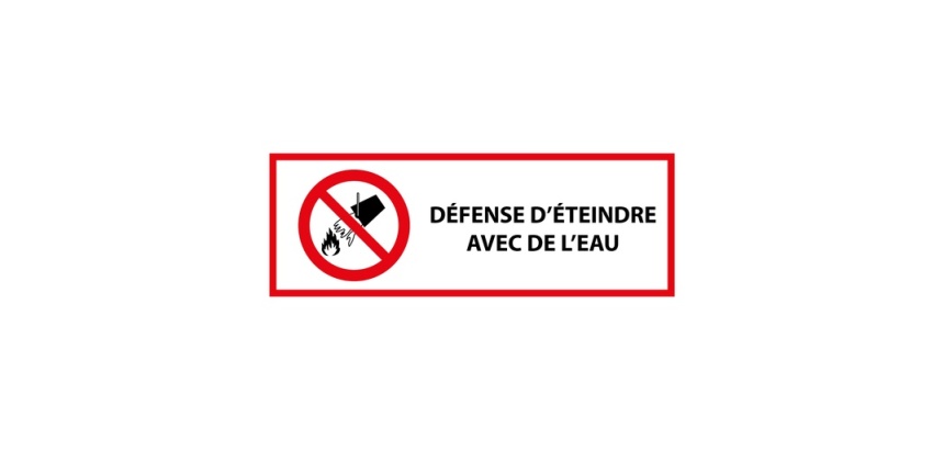 Signalétique P011 ISO 7010 – Interdiction d’Éteindre à l’Eau