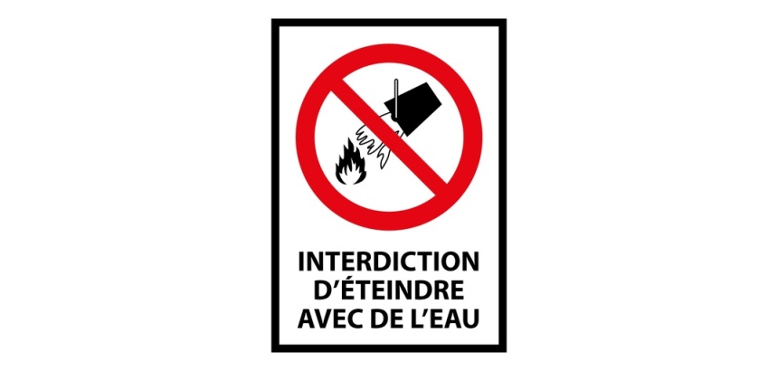 Panneau - Interdiction d'éteindre avec de l'eau - P011 - ISO 7010