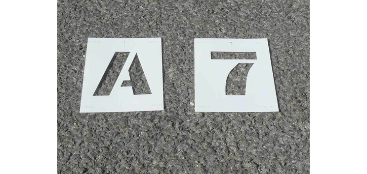 Pochoir - Lettres  Chiffres - Kit complet - PVC souple Hauteur: 25 mm