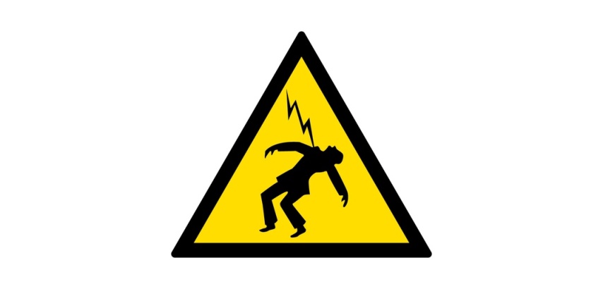Signalétique de danger - Haute tension - W012 - ISO 7010 50 mm Vinyle Souple Autocollant