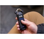 Dictaphone Zoom H1essential - Enregistreur 2 pistes 32 bits a virgule flottante - couple microphone X/Y - noir