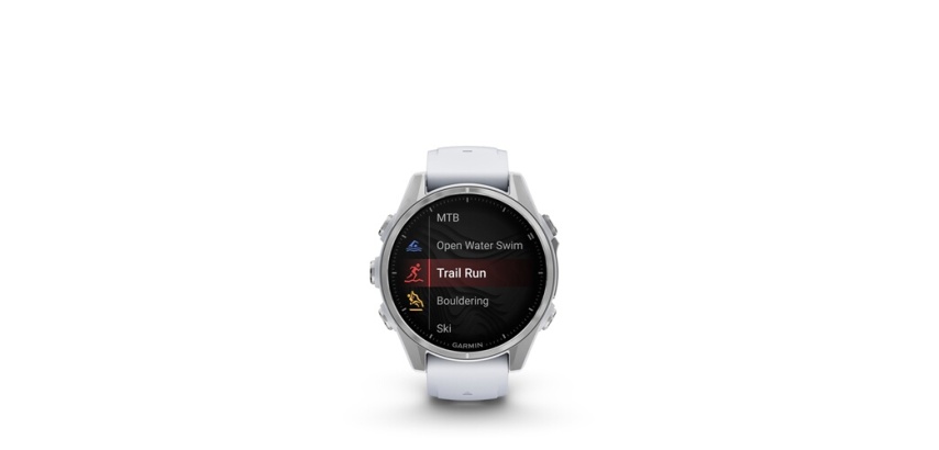 Montre connectée Garmin fenix 8 AMOLED 43mm Acier Silver avec bracelet blanc