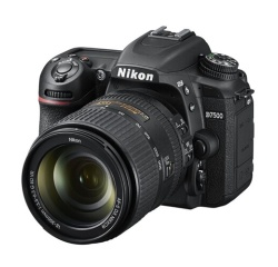 Appareil photo Reflex Nikon D7500 + AF-S DX 18-300 mm f/3,5-6,3 G ED VR