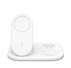 Chargeur pour téléphone mobile Belkin Socle de recharge 3-en-1 aimanté (Qi2) et pliable, 15W, blanc