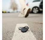Balise connectée Chipolo Tracker porte-clés Pop Noir pour Apple et Android