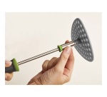 Accessoire de cuisine Joseph Joseph Delta Presse-puree pliable ergonomique