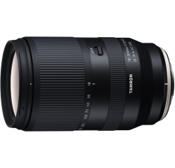 Objectif zoom Tamron. 18-300mm f/3.5-6.3 Di III-A VC VXD pour Fuji XF