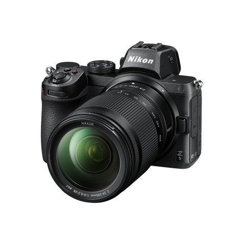 Appareil photo hybride Nikon Z 5 + Z 24-200mm f/4-6.3 VR