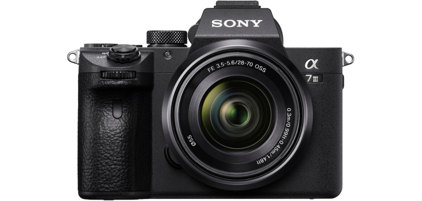 Appareil photo hybride Sony A7 III + FE 28-70mm F/3.5-5.6 OSS