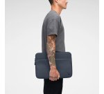 Incase ARC Funda para con ReSpun 100 % poliéster reciclado para portátil de 16 pulgadas (M1-M4, 2021-2024)