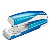 Agrafeuse leitz wow métal 40x58x145mm 30 feuilles agrafes 24/6 et 26/6 coloris turquoise