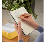 Carnet en carte Cosy à spirale 120 pages lignées format 18x25cm. Coloris gris