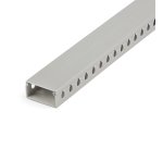 StarTech.com Chemin de Câbles PVC avec Couvercle - 50mm W x 25mm H - Longueur 2m - Slots Parallels 8mm, Goulotte Cache Câble Murale Câble Réseau PVC, max. 20 câbles, Homologué UL