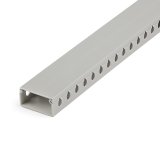 StarTech.com Chemin de Câbles PVC avec Couvercle - 50mm W x 25mm H - Longueur 2m - Slots Parallels 8mm, Goulotte Cache Câble Murale Câble Réseau PVC, max. 20 câbles, Homologué UL