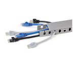 StarTech.com Chemin de Câbles PVC avec Couvercle - 38mm W x 25mm H - Longueur 2m - Slots Parallels 8mm, Goulotte Cache Câble Murale Câble Réseau PVC, max. 20 câbles, Homologué UL