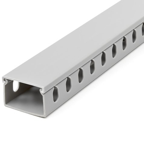 StarTech.com Chemin de Câbles PVC avec Couvercle - 38mm W x 25mm H - Longueur 2m - Slots Parallels 8mm, Goulotte Cache Câble Murale Câble Réseau PVC, max. 20 câbles, Homologué UL
