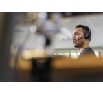 HP Poly Auriculares Poly Voyager 4310 UC monaural + adaptador BT700 USB-A + base de carga