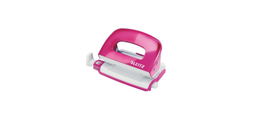 Perforateur mini leitz boite metal socle antiderapant 2 trous reglette guidage ecartement standard 8cm rose metallique