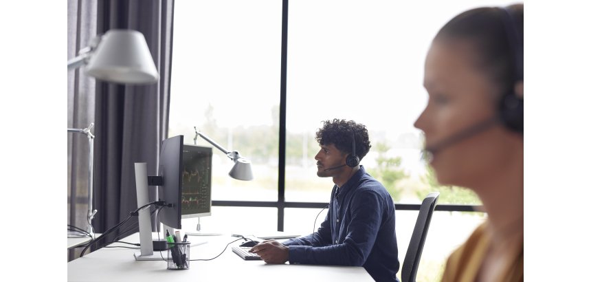 HP Poly Auriculares monoaurales Poly EncorePro 310 con desconexión rápida TAA