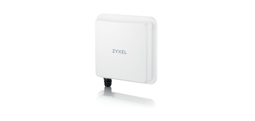 Zyxel Nebula FWA710 routeur sans fil Multi-Gigabit Ethernet Bi-bande (2,4 GHz / 5 GHz) 5G Blanc