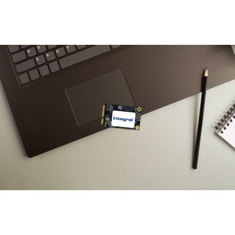 Integral INSSD128GMSA disque SSD 128 Go mSATA Série ATA III TLC