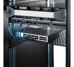 StarTech.com Étagère pour Rack Serveur 2U - Plateau Cantilever Universel Ventilé pour Rack et Armoire d'équipement Réseau 19" - Acier Haute Résistance - Capacité de Poids 23kg - Étagère de 55,8cm de Profondeur