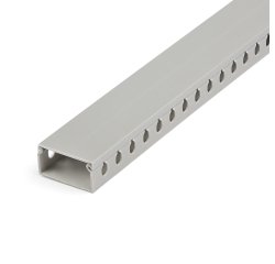 StarTech.com Chemin de Câbles PVC avec Couvercle - 50mm W x 25mm H - Longueur 2m - Slots Parallels 8mm, Goulotte Cache Câble Murale Câble Réseau PVC, max. 20 câbles, Homologué UL