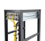 StarTech.com Crochet à Anneau en D pour la Gestion des Câbles dans les Baies de Serveurs 1U Verticales (4?5 x 10cm); Organiseur de Câbles pour Montage en Rack Réseau; Gestionnaire de Câbles pour Armoires de 19" et 10"