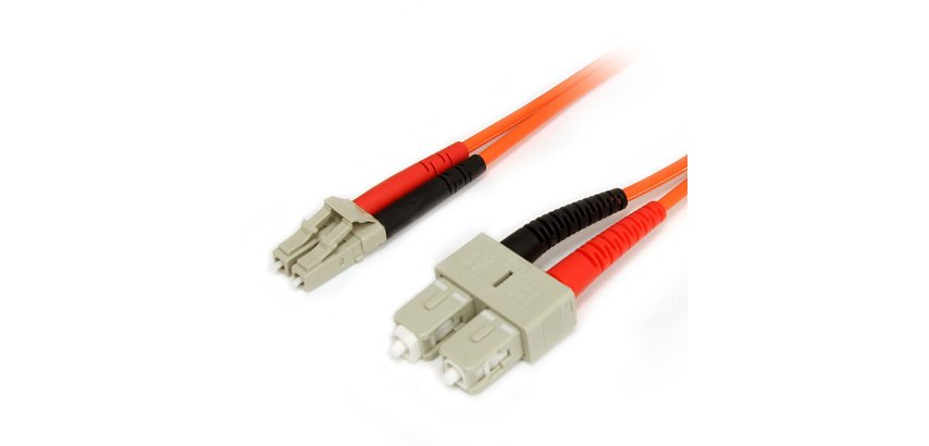 StarTech.com Câble patch à fibre optique duplex 62,5/125 multimode 3 m LC - SC