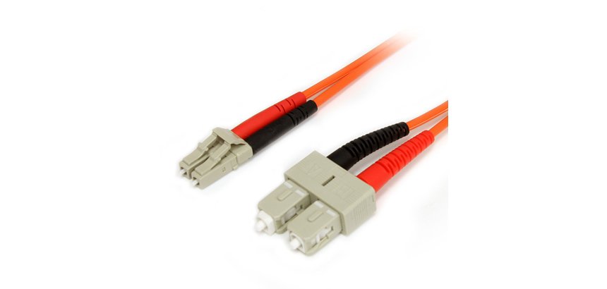 StarTech.com Câble patch à fibre optique duplex 62,5/125 multimode 2 m LC - SC