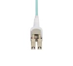 StarTech.com Câble Fibre Optique Commutable OM4 LC à LC (UPC) de 5m, Multimode 50/125µm, Câble Fibre Optique de 5m Multimode, Réseaux 100G, Faible Perte d'Insertion, LSZH, Commutation de Polarité Sans Outil