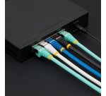 StarTech.com Câble Ethernet CAT6a 7m - Low Smoke Zero Halogen (LSZH) - 10 Gigabit 500MHz 100W PoE RJ45 S/FTP Cordon de Raccordement Réseau Snagless Turquoise avec Décharge de Tension