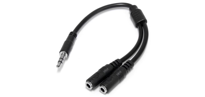 StarTech.com Slim Stereo Splitter Cable - 3.5mm Male to 2x 3.5mm Female
