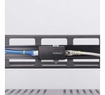 StarTech.com Séparateur de Réseau Gigabit à 1 Port, Coupleur Ethernet RJ45 Compact en Ligne avec Isolation Galvanique 4kV, IP40, Isolateur de Réseau, Montable sur Rail DIN, Conforme TAA