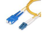 StarTech.com Câble Fibre Optique de 2m Duplex Monomode LC vers SC(UPC) OS2, 9/125µm, 100G, Cordon Fibre Optique, Insensible à la Courbure, Faible Perte d'Insertion, Cordon Patch Fibre LSZH