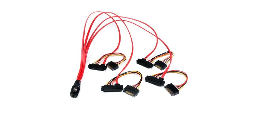 StarTech.com Câble Mini SAS Serial Attached SCSI interne 50 cm - SFF-8087 vers 4 SFF-8482