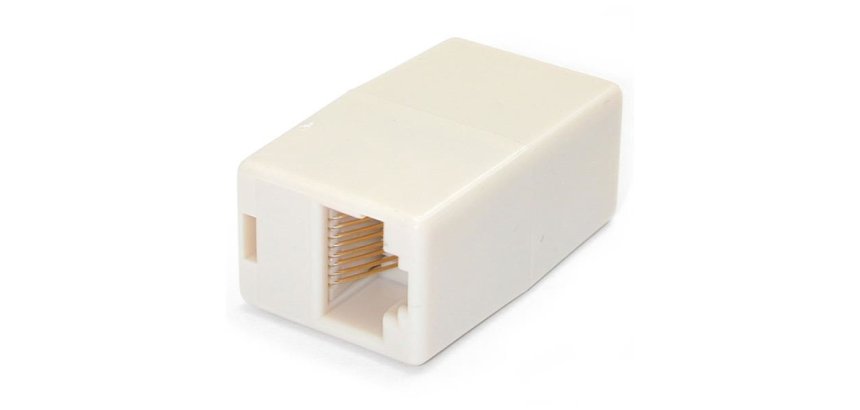 StarTech.com Caja de Empalme Acoplador para Cable Cat5 Ethernet UTP - 2x Hembra RJ45 - Beige