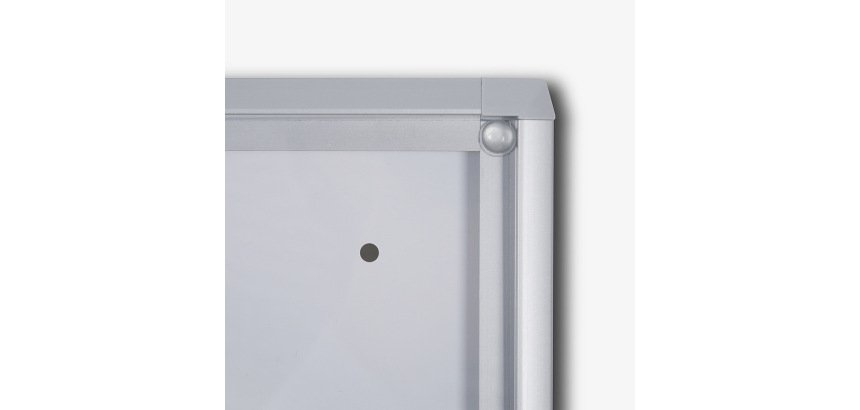 Indoor Lockable Showcase Economy 4x A4