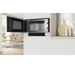 BOSCH Micro ondes Encastrable BFL7221W1, Série 8, 21 litres, Niche 38 cm