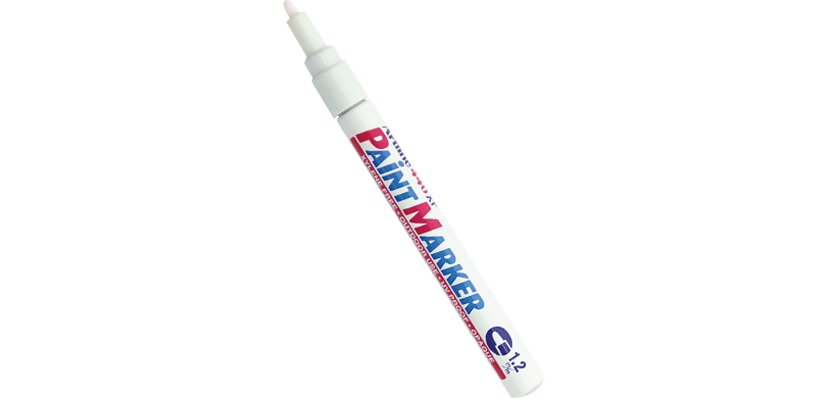 Marqueur artline permanent paint marker 440 pointe fine conique 1.2mm encre pigmentée base d'huile coloris blanc