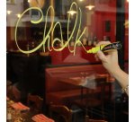 Marqueur craie uniball chalk pointe biseautee large 8mm ideale ardoise vitrine resiste pluie coloris rose fluo