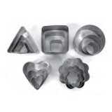 Lot de 15 emporte-pièces métal 4+2,5+1,5cm, 4 formes : coeur,carré,triangle,rond,fleur