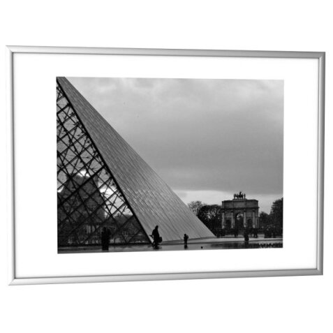 Cadre photo contour aluminium coloris Argent, plaque en plexiglas. Format 30 x 42 cm