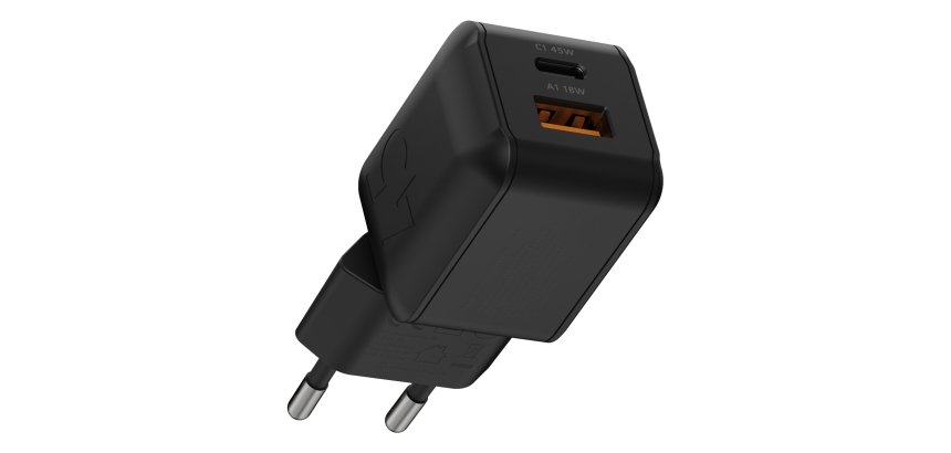 Xtorm XECNG451 chargeur d'appareils mobiles Universel Noir USB Charge rapide Intérieure