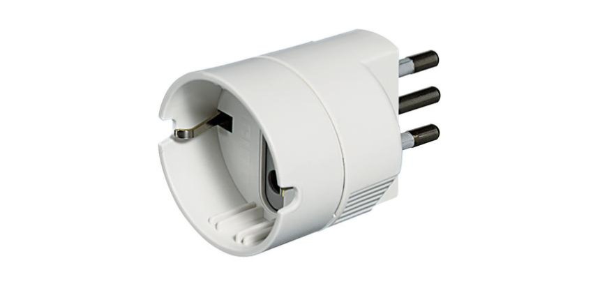 bticino S3623D adattatore per presa di corrente Bianco