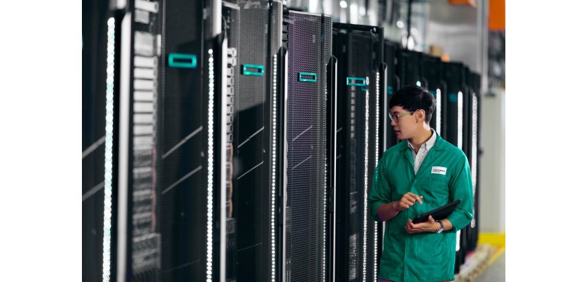 HPE Networking Instant On 802.3af 15.4W POE Midspan Injector